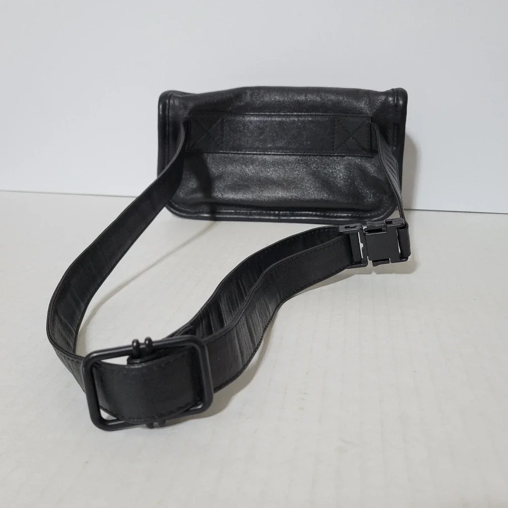 Vintage TUMI Black Genuine Leather Waist Belt Bag Fanny Pack Unisex